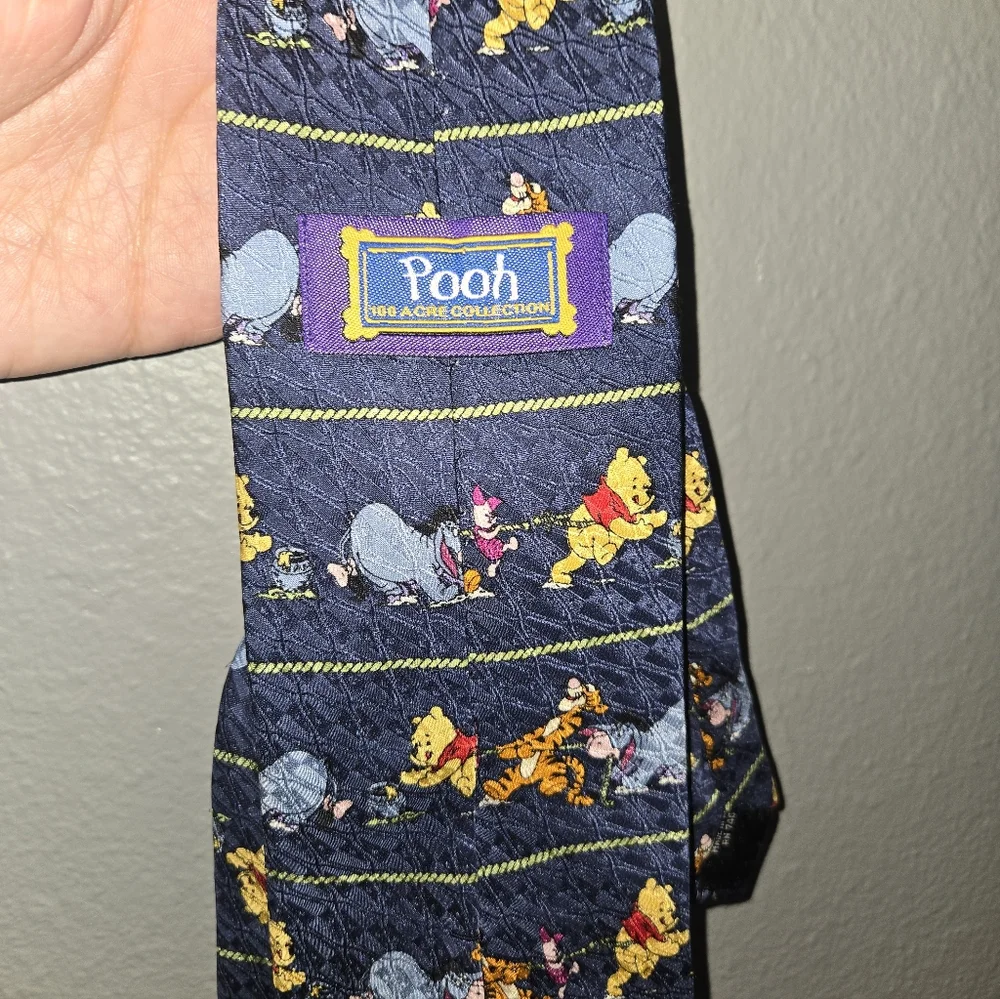 Vintage Winnie The Pooh 100 Acre Collection Tie